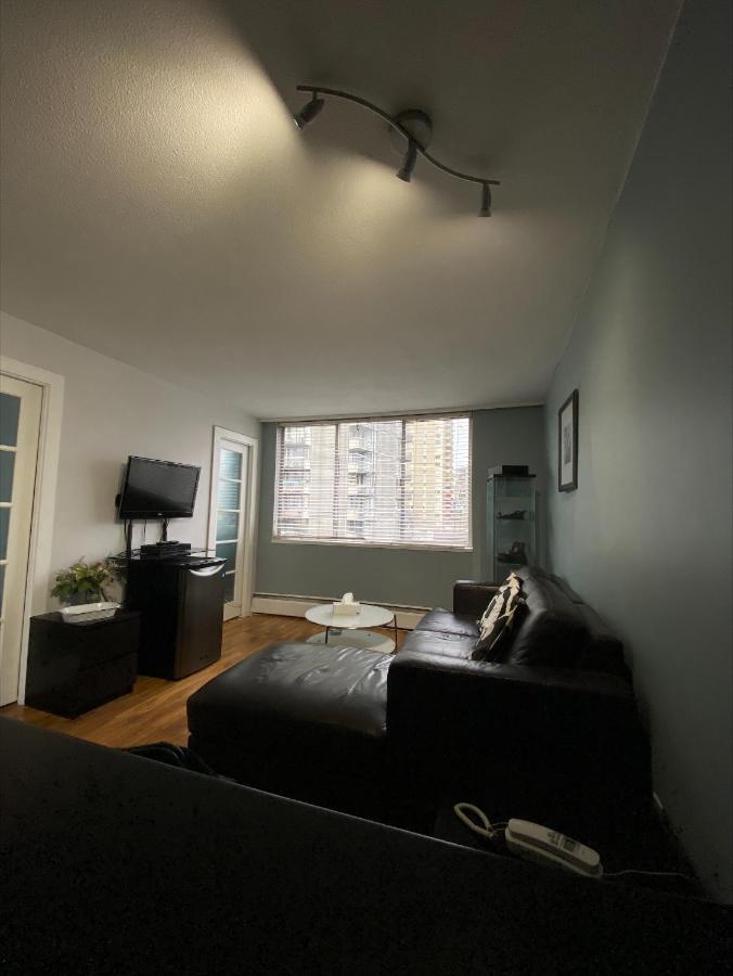 Lovely Condo Vancouver Exterior foto