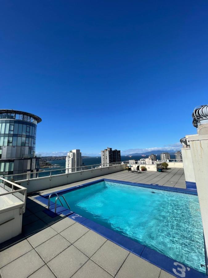 Lovely Condo Vancouver Exterior foto